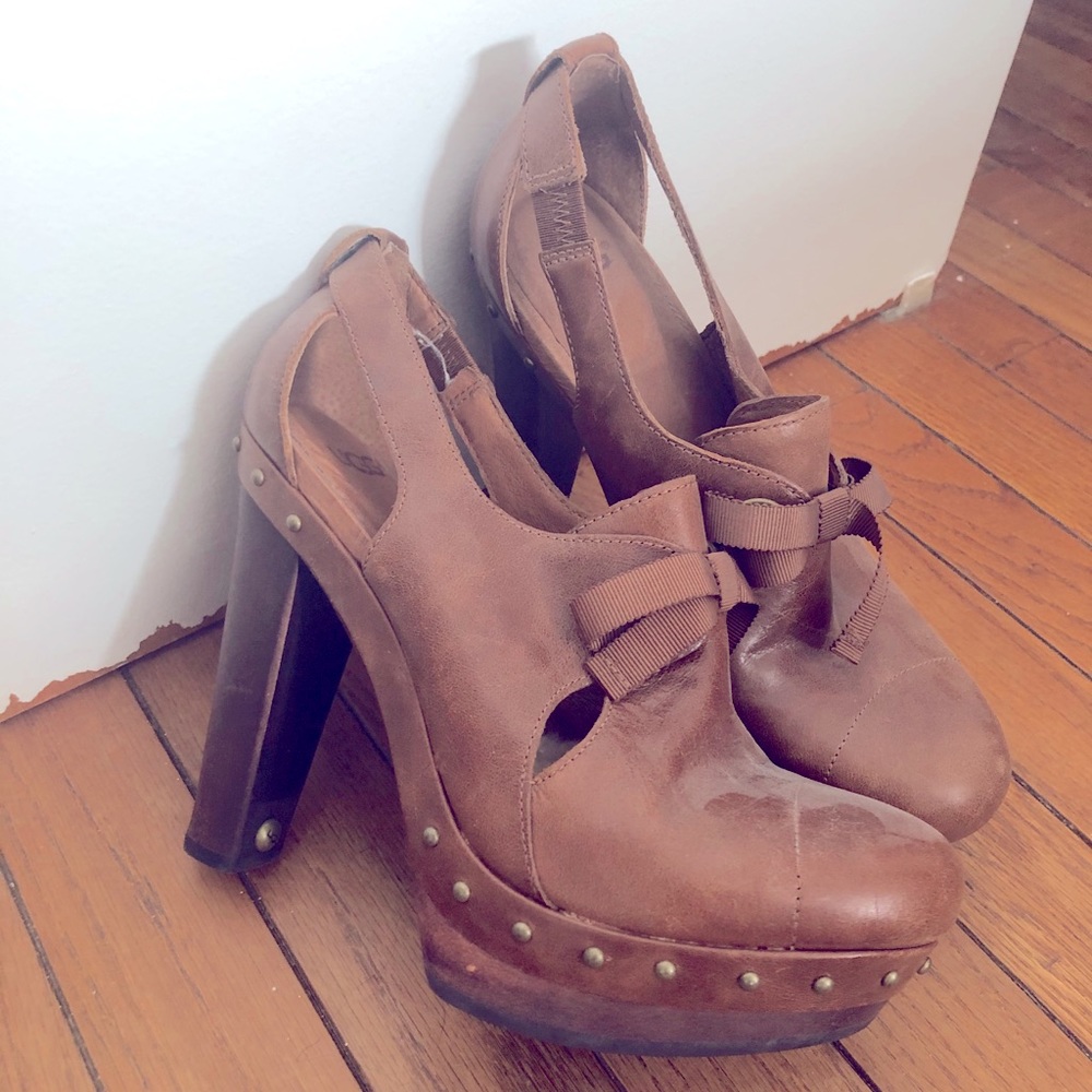 UGG Bootie